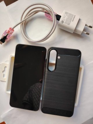 Samsung Galaxy S24+ 256GB 12GB RAM como nuevo