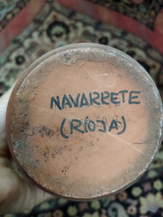 Botijo de cerámica rústico