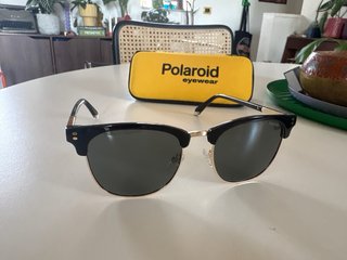 Occhiali da sole Polaroid neri e oro