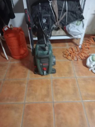 Limpiador de agua a presion en perfecto estado