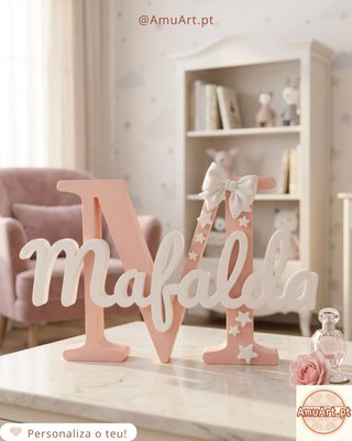 Letras em 3D personalizáveis.