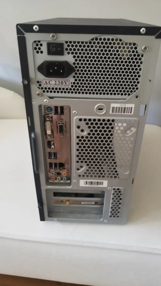 Torre PC CoolBox Negra