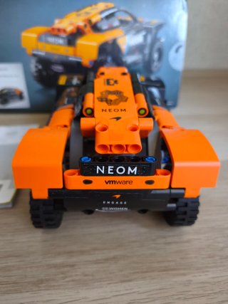 Lego Technic 42166 Neón McLaren