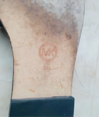 Sandalias Michael Kors Piel Negra Dorada