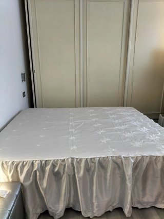 Copriletto matrimoniale raso bianco
