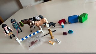 Porsche Macan Playmobil con remolque de caballos