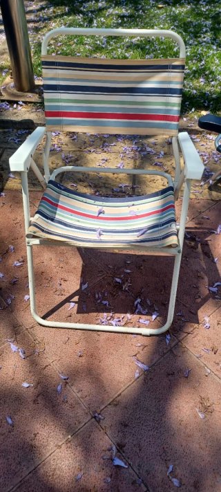 Silla plegable de acero multicolor