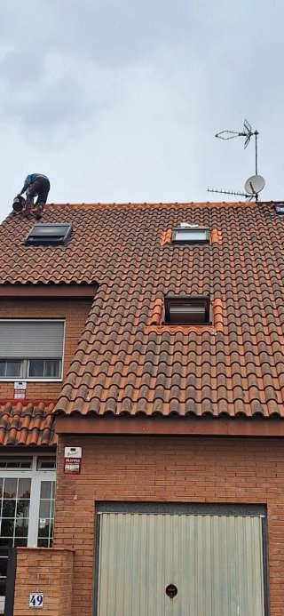 Reparaciòn de tejados y eliminaciòn de goteras