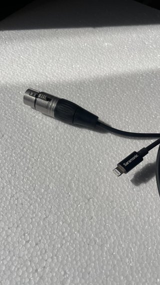 Cable Saramonic LC-XLR a Lightning 5 mts