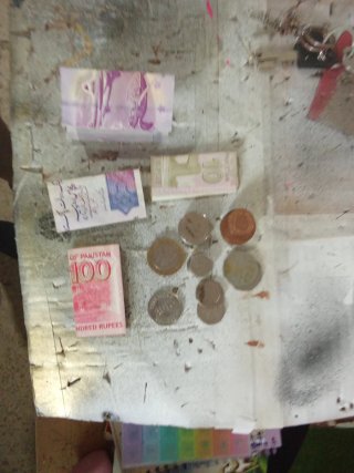 Colección de monedas y billetesTodo se vende gunto