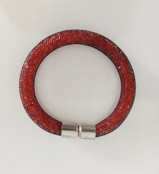 Pulsera roja con cierre de imán