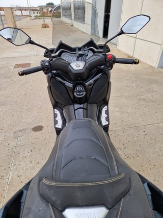 Yamaha XMAX 2022 Maxi-Scooter Negra/Gris