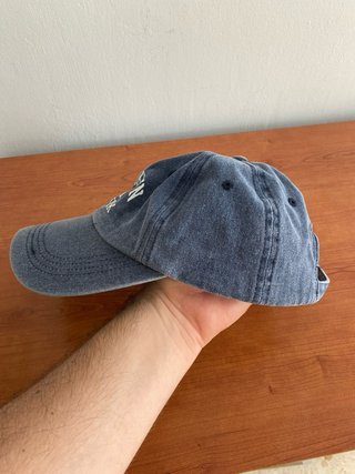 Gorra azul Shein efecto desgaste