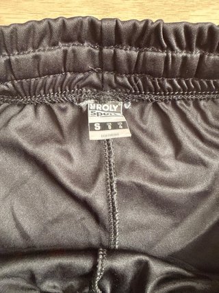Pantalón corto deportivo negro