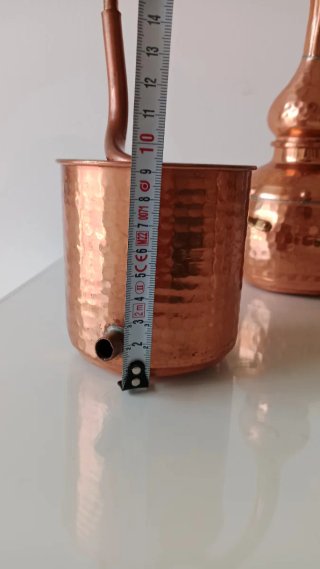 Alambique de Cobre de 1 Litro y 25 cm. de Altura.