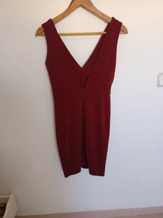 Vestido rojo brillante