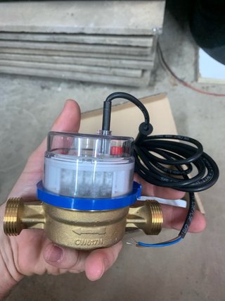 Caudalímetro contador de agua con impulsos