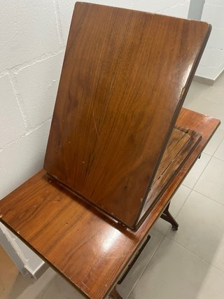 Máquina de Coser Singer Antigua con Mueble