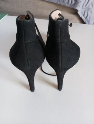 Zapatos Gloria Ortiz ante negro T.38