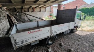 Nissan Cabstar 2012