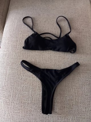 Bikini negro