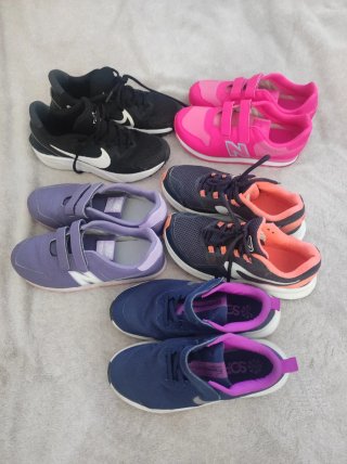 Lote de zapatillas deportivas para niño/niña