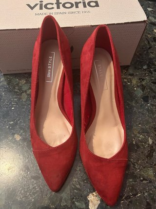 Zapatos de salón Sfera rojos talla 37