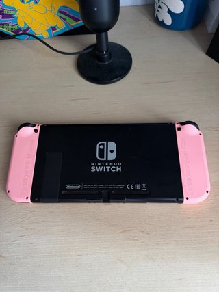Nintendo Switch Rosa + Juegos + funda