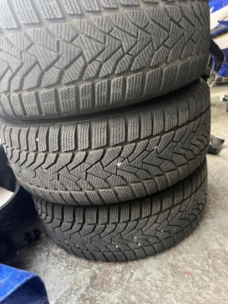 Llantas Volkswagen Golf GTI  Están la 4 llantas