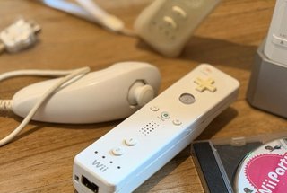 Nintendo Wii + 3 mandos y juego Wii Party