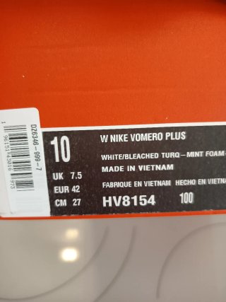 Nike Vomero Plus Talla 42
