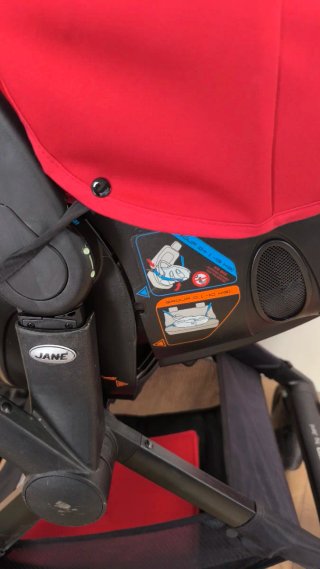 CARRICOCHE O CARRO DE BEBE JANE ROJO