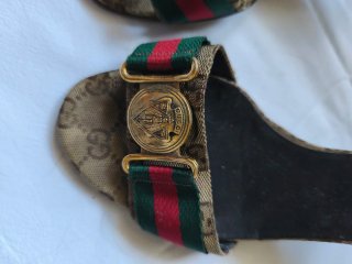 Sandalias Gucci Marrón y Dorado