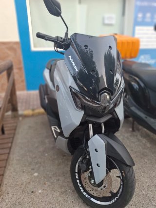 Yamaha NMAX 2025