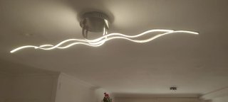 Lámpara LED diseño ondulado plata