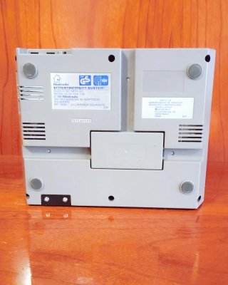 Consola Nintendo NES original, Versión española