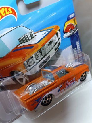 CHEVY LUV CUSTOM PERSONALIZE DEL 72 1/64 HOTWHEELS