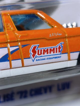 CHEVY LUV CUSTOM PERSONALIZE DEL 72 1/64 HOTWHEELS