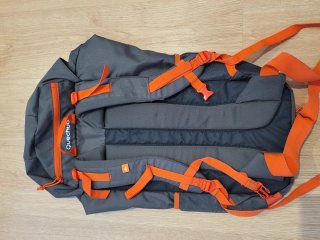 Mochila Quechua 40L Senderismo Gris Naranja