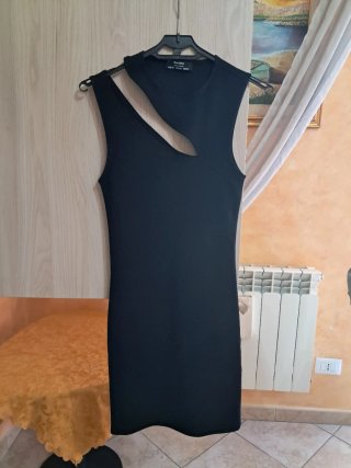 Vestitino nero cut-out