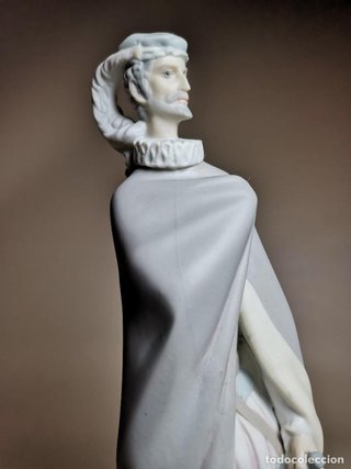 Lladró Caballero de la Capa