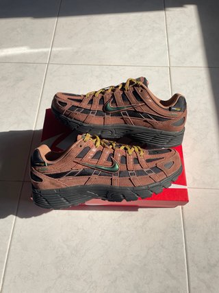 Nike P-6000 Premium Cordura. Marrón/Verde Talla 43