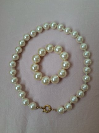 COLLAR Y PULSERA Perlas Bisutería Doradas