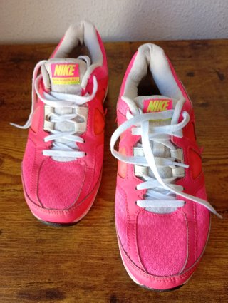 Zapatillas Nike Mujer Rosa y Amarillo