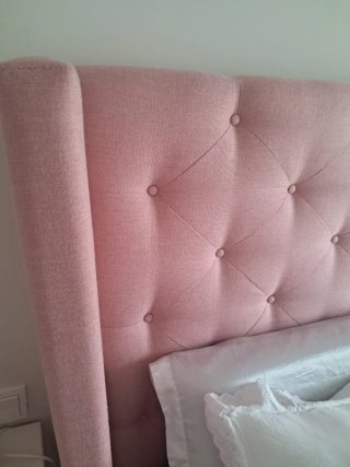 Elegante cabecero de cama rosa