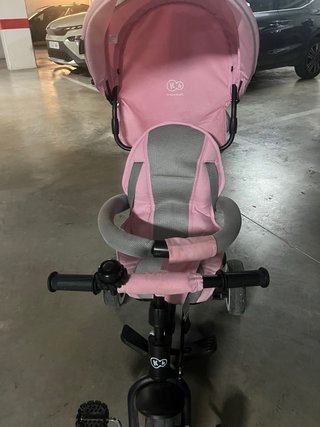 Triciclo infantil rosa evolutivo con capota