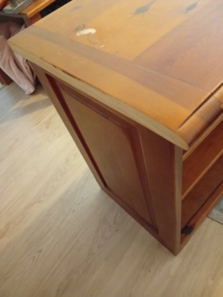 Mueble de madera