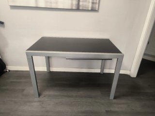 Mesa de comedor cristal y metal