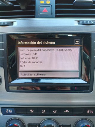 Pantalla original VW Golf VII + marco y módulo CD