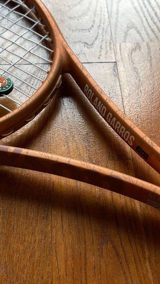 Wilson Blade V8 98 305g 18x20 Roland Garros